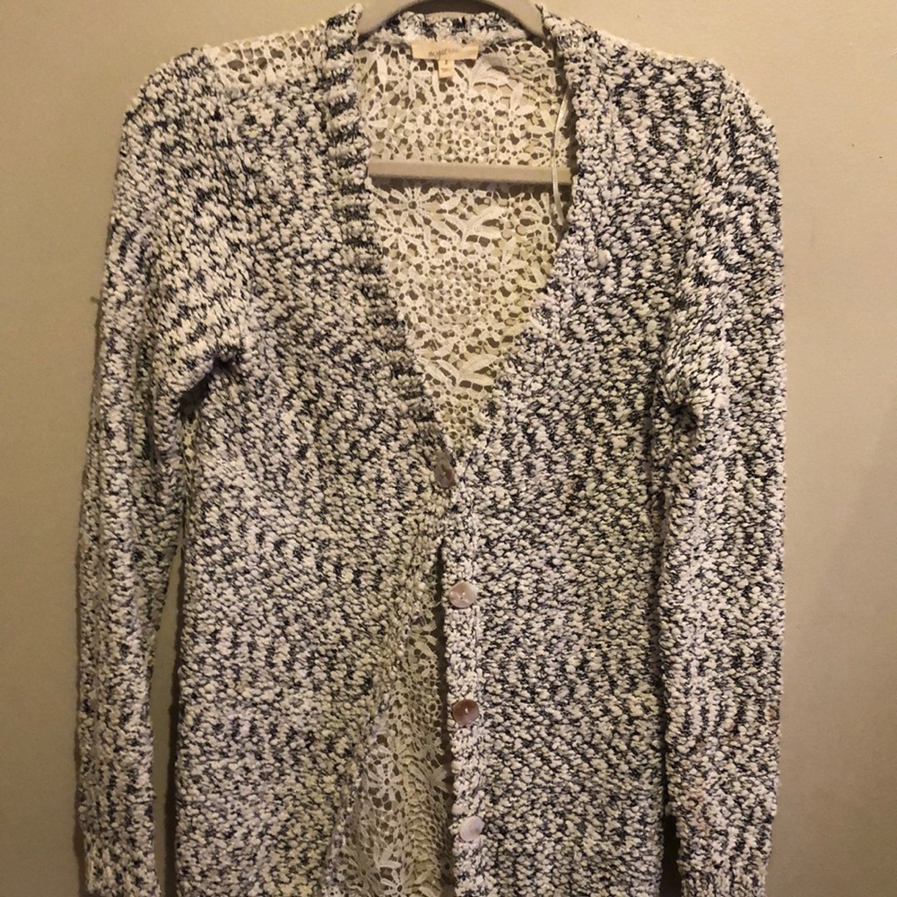 Women's Black and White Knit Sweater